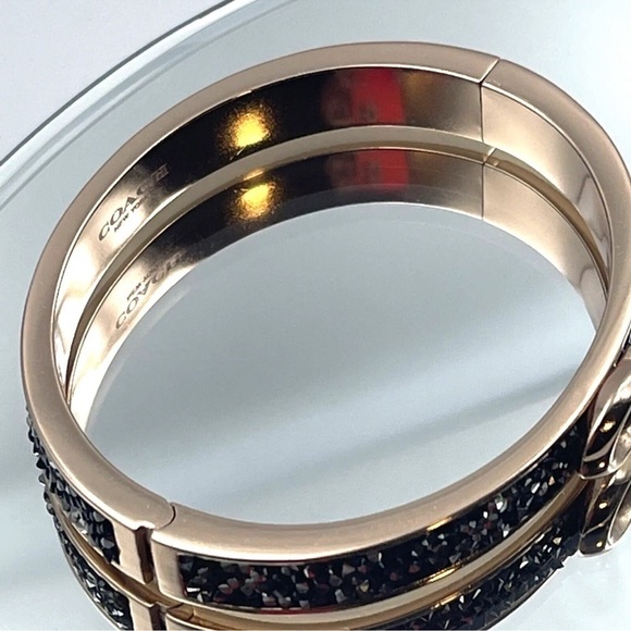 NIB COACH Logo Hinged Bangle Bracelet Rose Gold Tone Black Sprinkle Stone Druzy - Picture 11 of 12